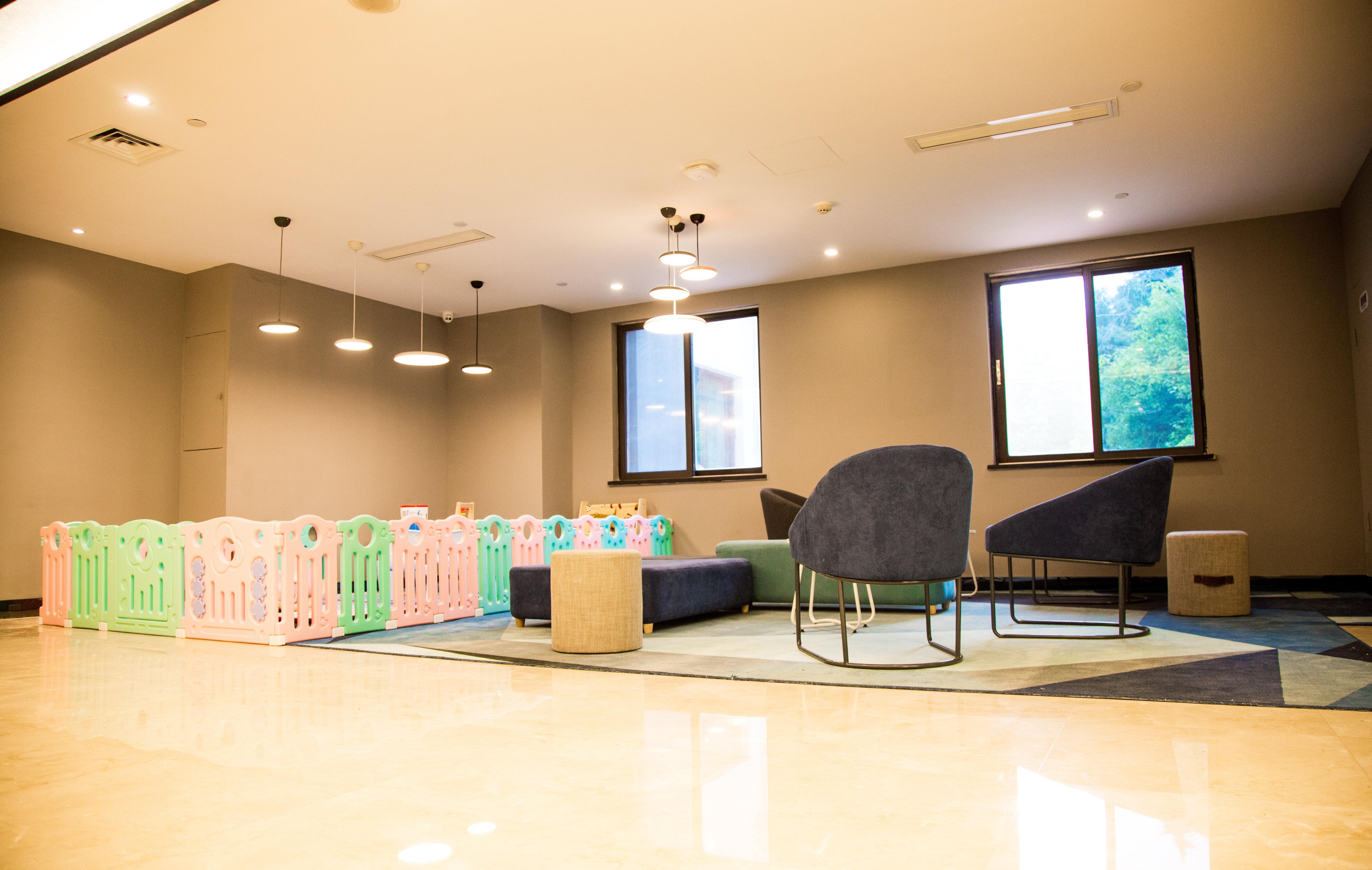 Holiday Inn Express Nanjing Xuanwu Lake, an IHG Hotel Bagian luar foto