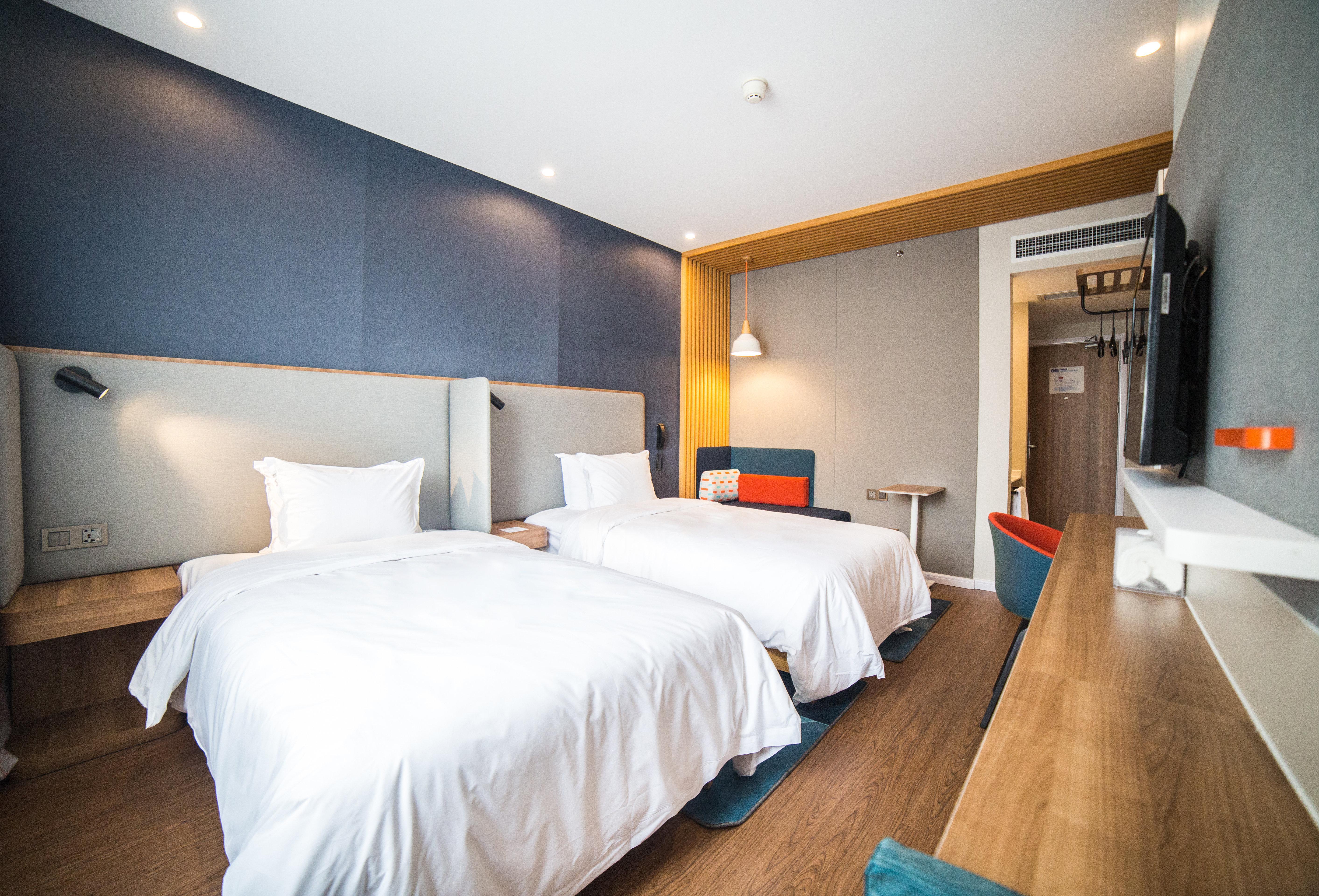 Holiday Inn Express Nanjing Xuanwu Lake, an IHG Hotel Bagian luar foto
