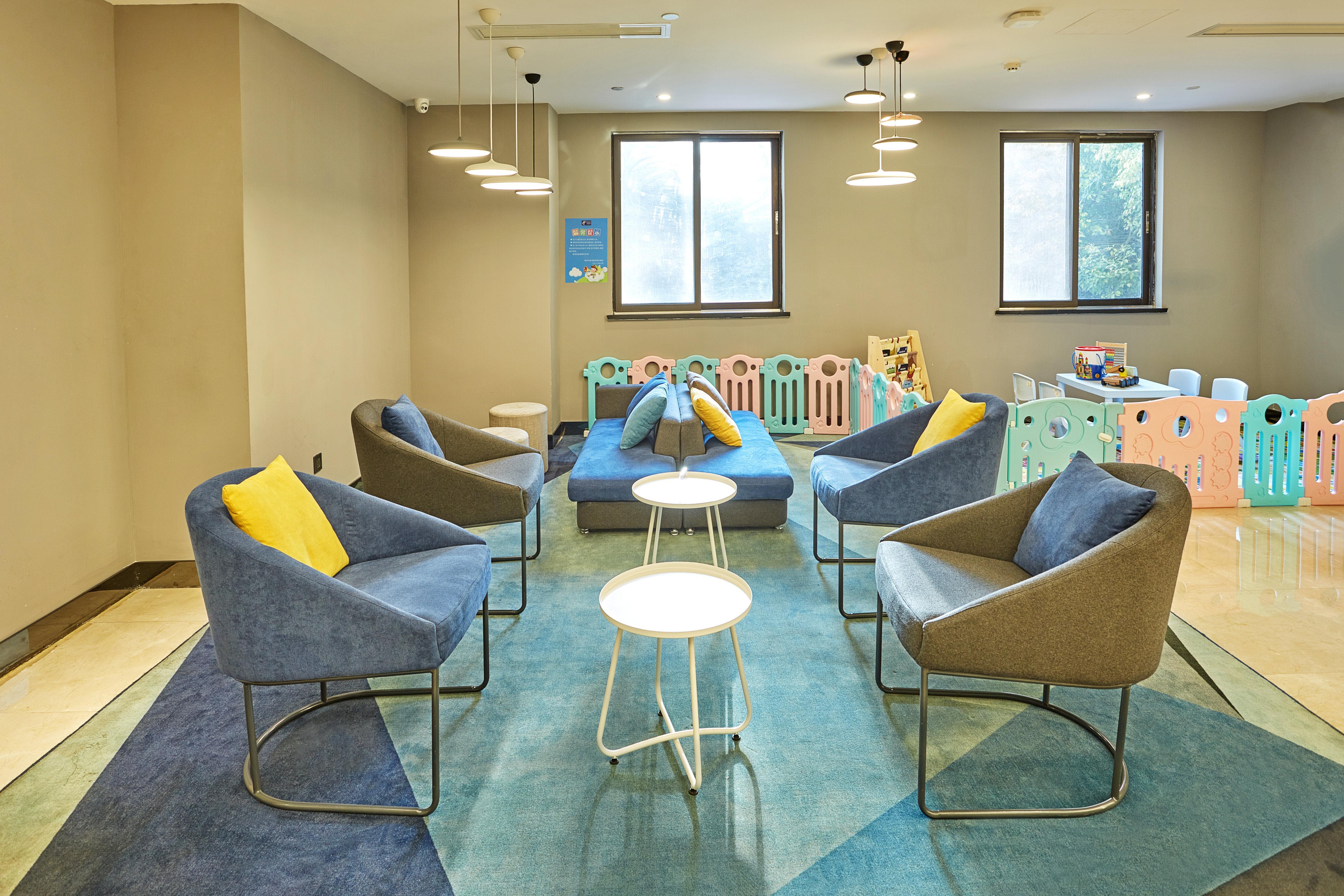Holiday Inn Express Nanjing Xuanwu Lake, an IHG Hotel Bagian luar foto