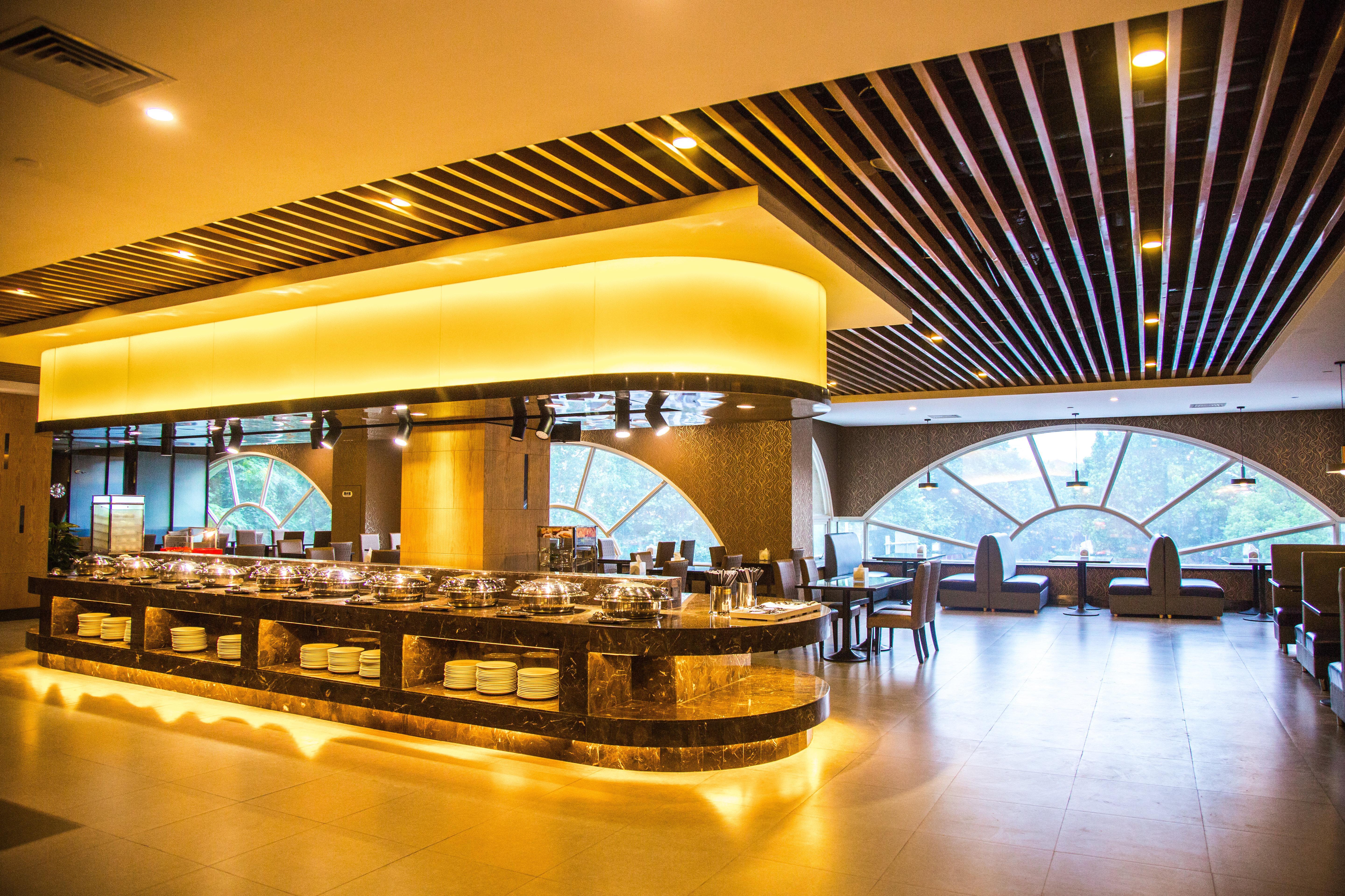 Holiday Inn Express Nanjing Xuanwu Lake, an IHG Hotel Bagian luar foto