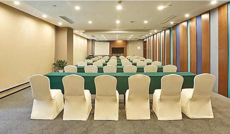 Holiday Inn Express Nanjing Xuanwu Lake, an IHG Hotel Bagian luar foto